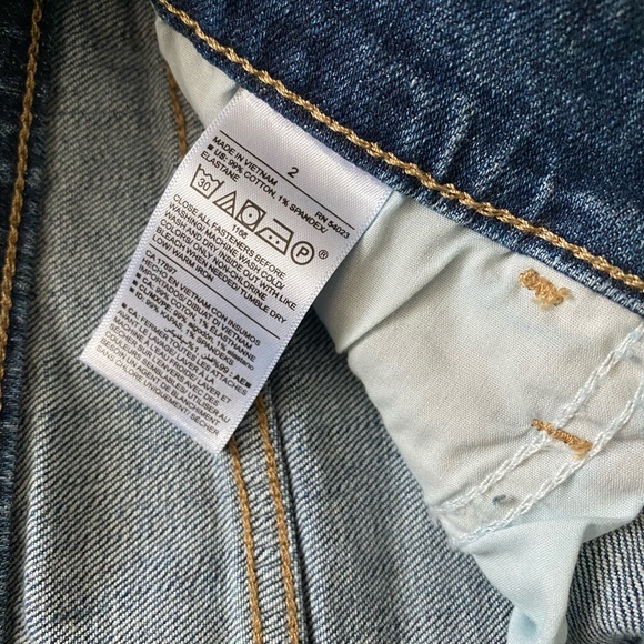 *HP!* distressed denim high waisted shorts (5”) - Picture 5 of 6